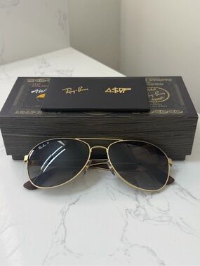 Ray-Ban RB3549 Aviator Sunglasses – Gold Frame / Black Temples – NEW